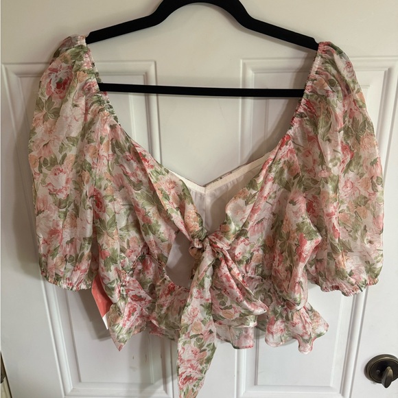NWT Arula Crop Puff Sleeve Floral Top - Picture 5 of 6